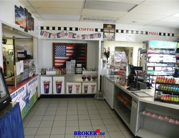 5076 W Yellowstone Hwy, Casper, WY 82604